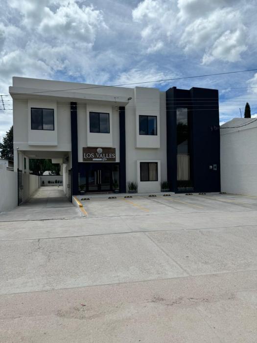 Hotel Los Valles Plus