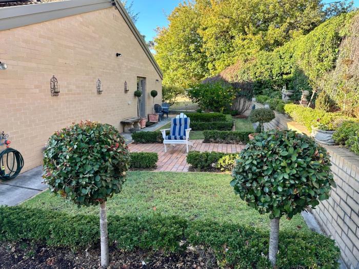 Centrally located Stylish Villa on the Hill