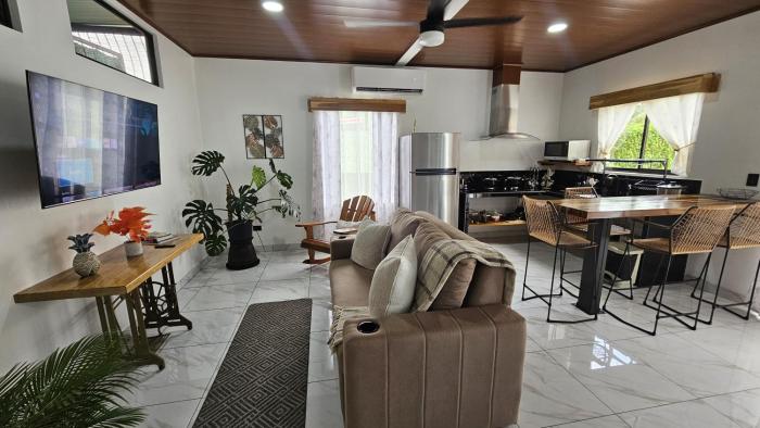 Mi casa, tu casa Manuel Antonio, Quepos