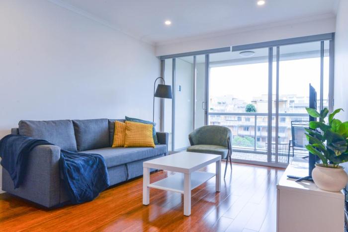 Modern Darling Harbour 2BR Apt Walk to Everything