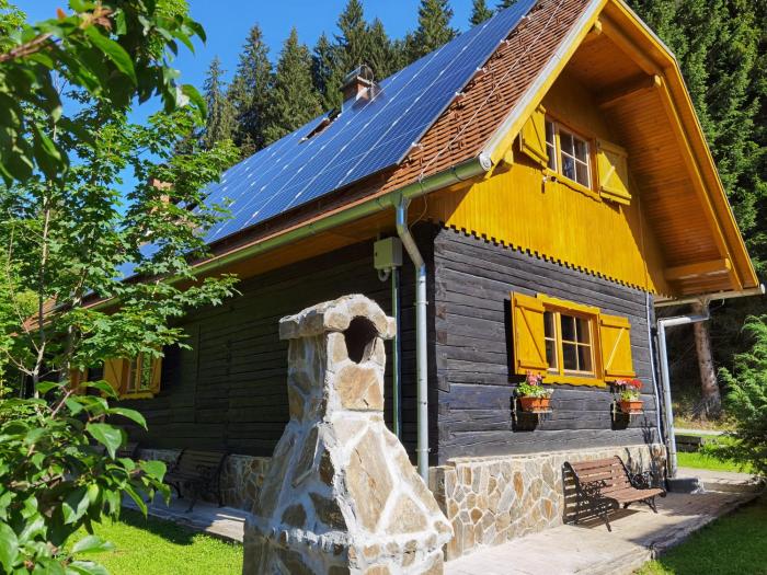 Authentic Pohorje house with riverside outdoor sauna