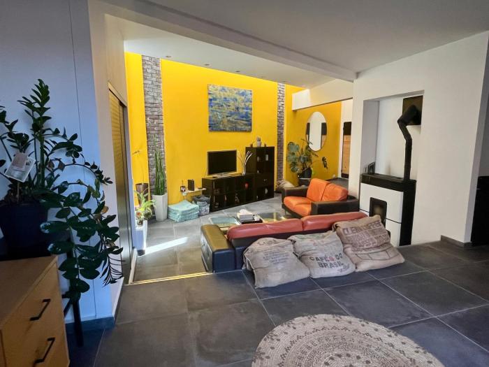 Loft atypique 192m2, terrasse, aux portes de Lille
