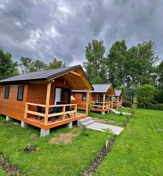 Hotel Restorant Natyra Diber Camping
