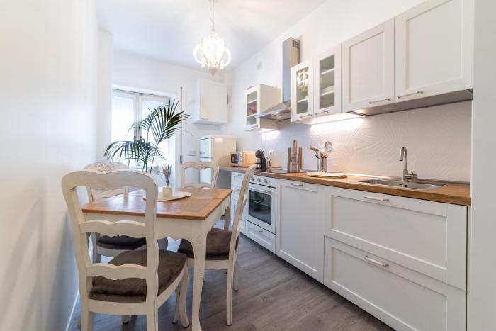 Vatican Shabby apartment double bedrooms