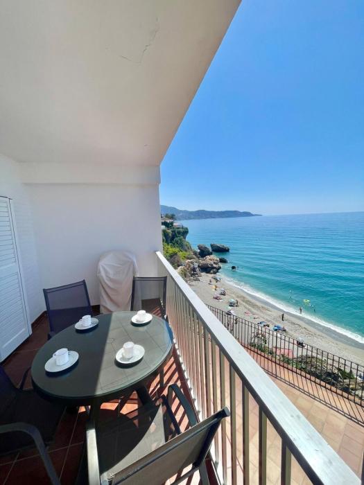 Carabeo Nerja - Ocean views