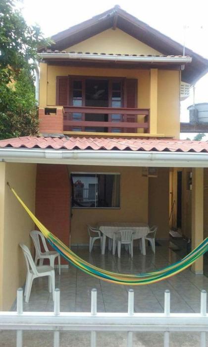 Casinha amarela