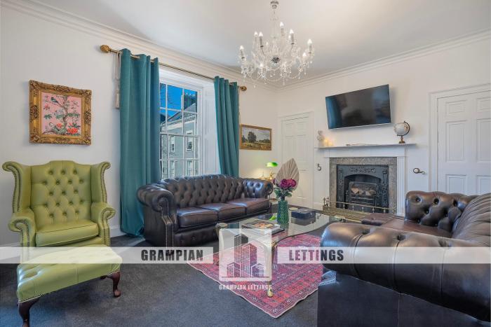 Silver Street Townhouse - Grampian Lettings