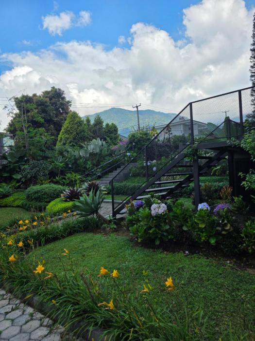 Royal Hill Villa Cisarua Puncak