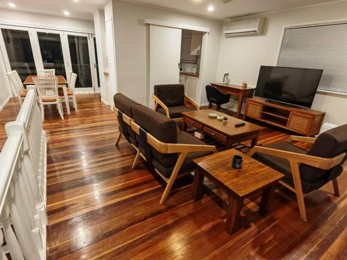 Three-bedroom house with pool & yard