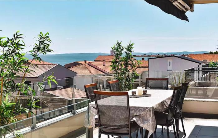 Nice Apartment In Vir With Wifi