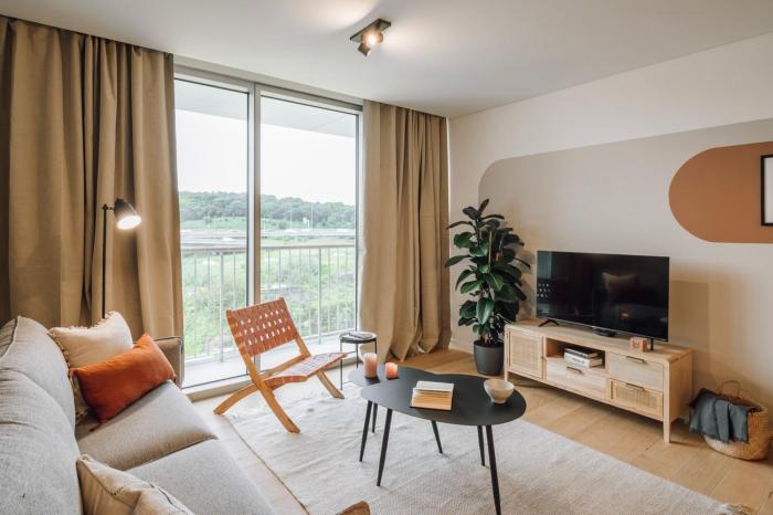 Cascais - 1 bedroom and shared pool in Campolide