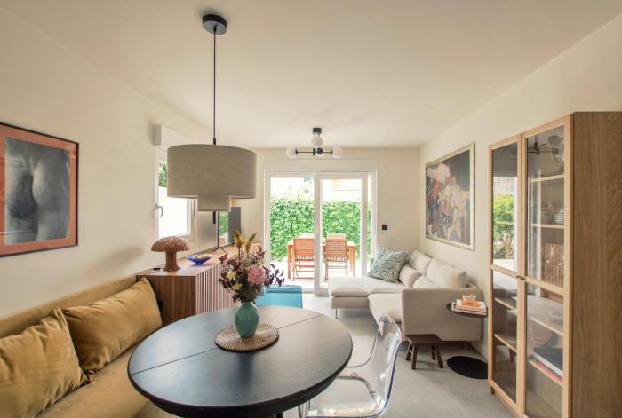 Design Coastal Garden Apartment