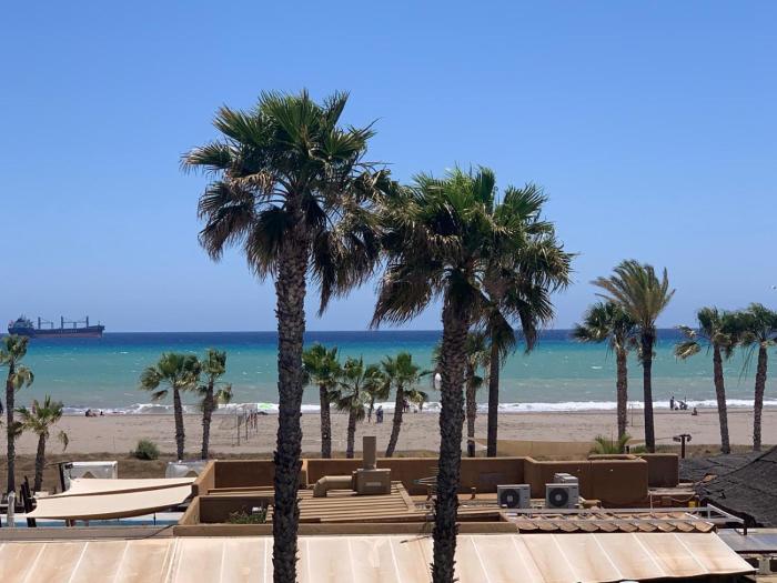 Vistas Al Mar Frente a La Playa Front Line Sea Views