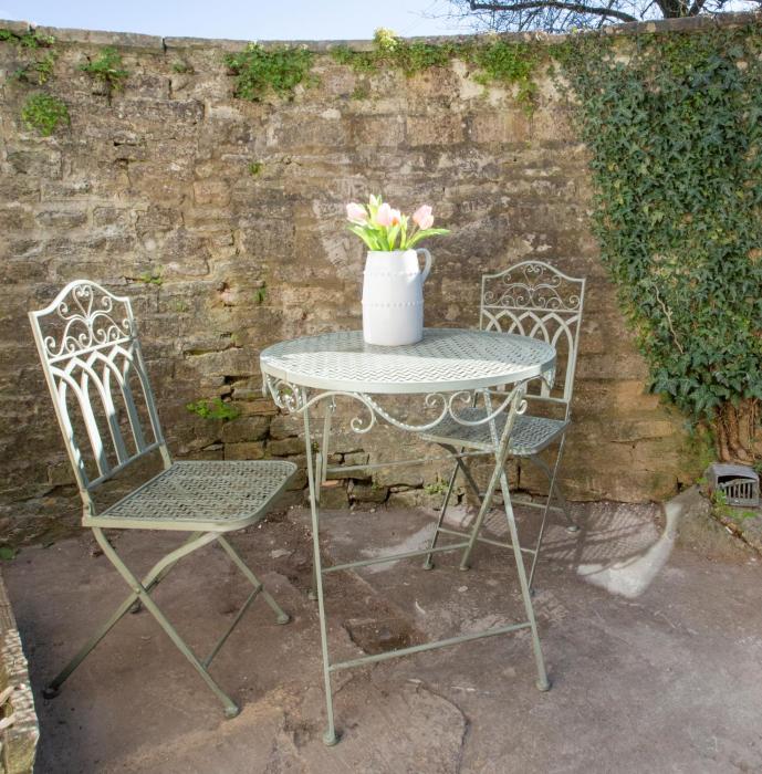 Town-centre apartments - Dyer Street