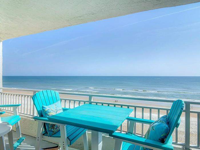 Seascape Towers 525 Oceanfront End Unit with Pool on Car Free Beach