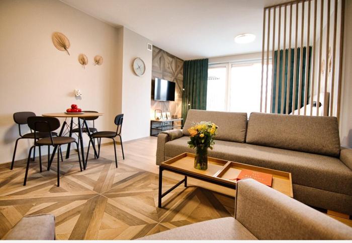 4 people studio, lake, sauna & gym