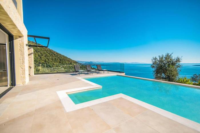 Villa Nissaki View 3 by Villa Plus