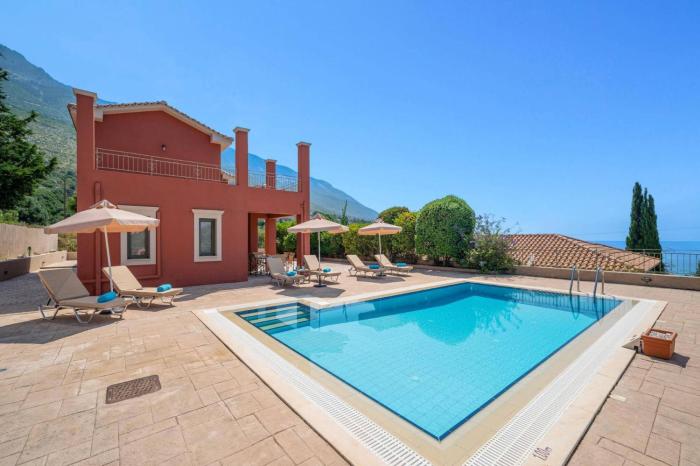 Villa Provenzo by Villa Plus