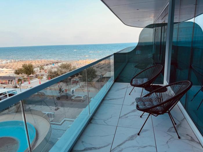 Studio Azzurro White Titanic