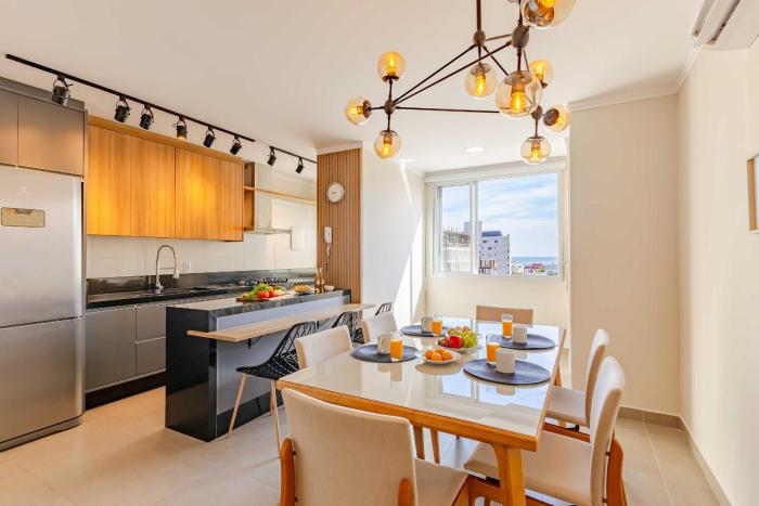 Apto 2 dormitórios na praia de Bombas - 6 pessoas