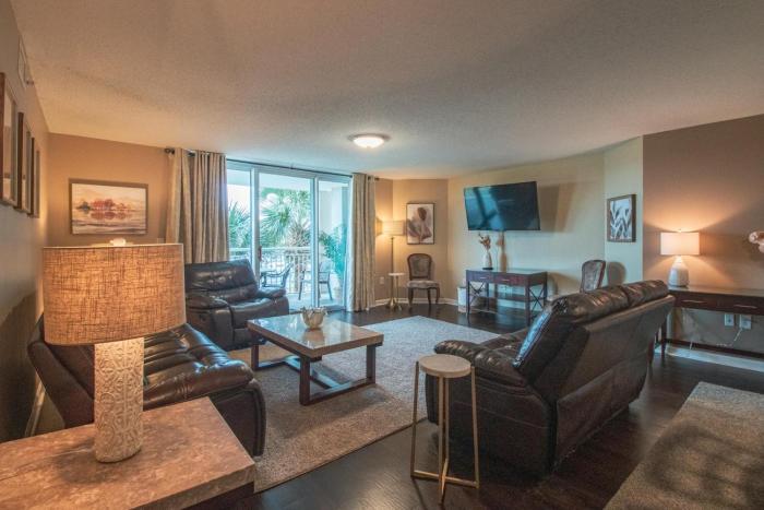 Yacht Club Villas #2-204