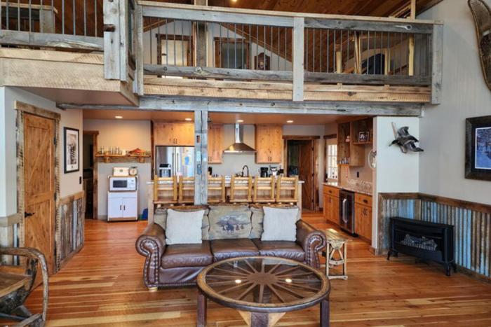 Lakefront on Lake Shore