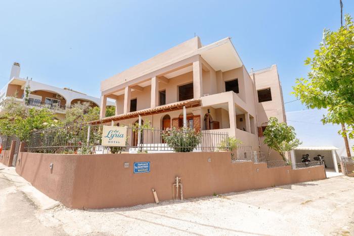 Lyria Hotel Apartments