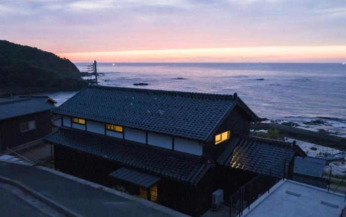 Iso Ocean Breeze Villa