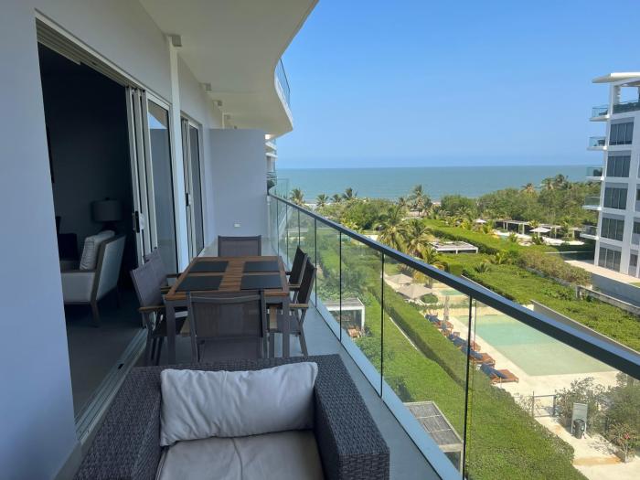 Cartagena Serena del mar Morros IO