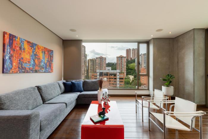 Exclusive Apartment with Stunning Views Steps from Provenza