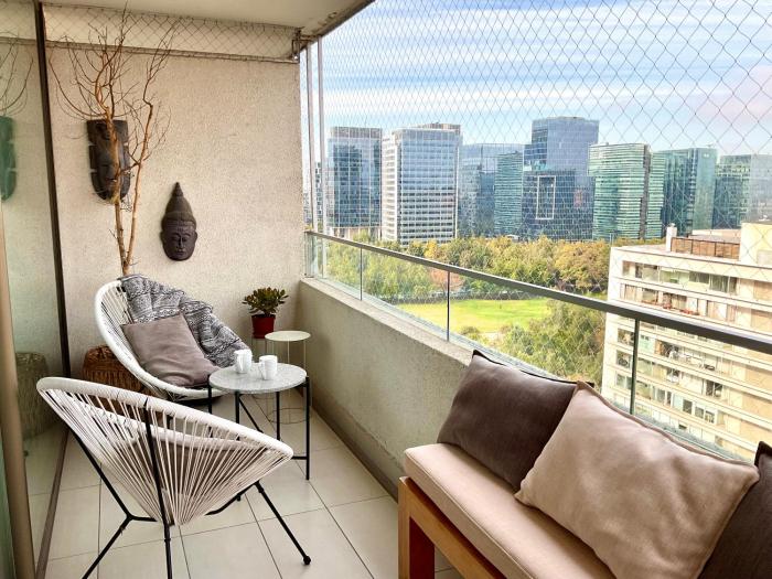 Mejor ubicación! Cerca a Mall parque Arauco, wifi, balcón