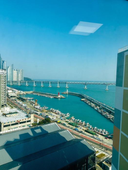 Cozy & Modern Home at the Beach