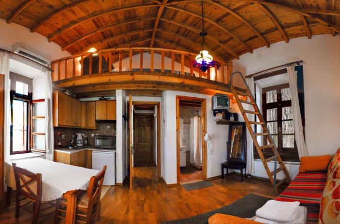 Lela Kaptani Eftalou Olive Grove