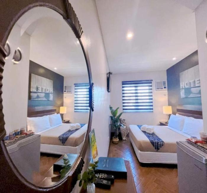 Townhouse OAK Metro Manila Near Osmena Highway PNR Pasay formerly Avitel Hotel