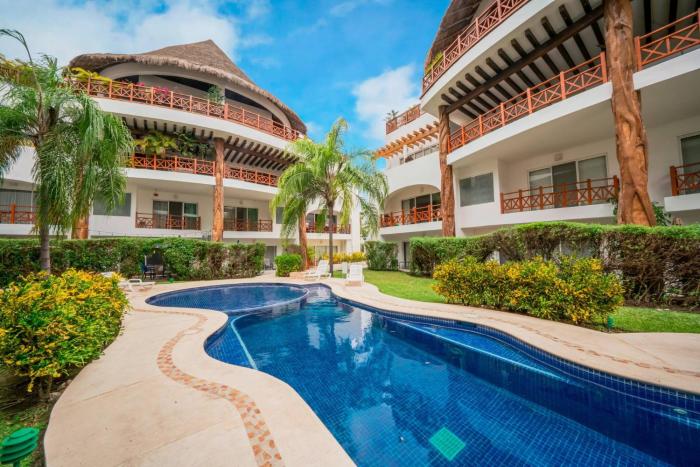 2 BR Condo with Pool, Gym & Parking - Quadra Alea - Wayak 301