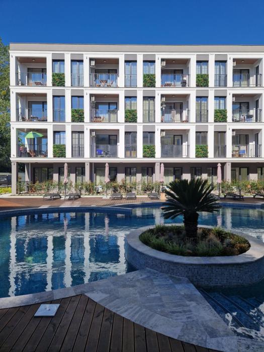 NEU 2025 Emila Romana Boutique- Modernes Luxury Living