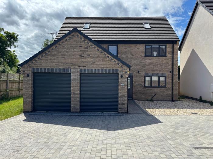 5-Bedroom Cottage in New Waltham, Grimsby