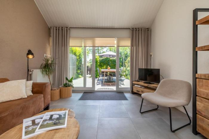 Vakantiehuis onderaan duinen in Zoutelande, Strand 5
