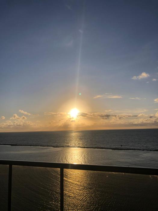 Flat beira mar