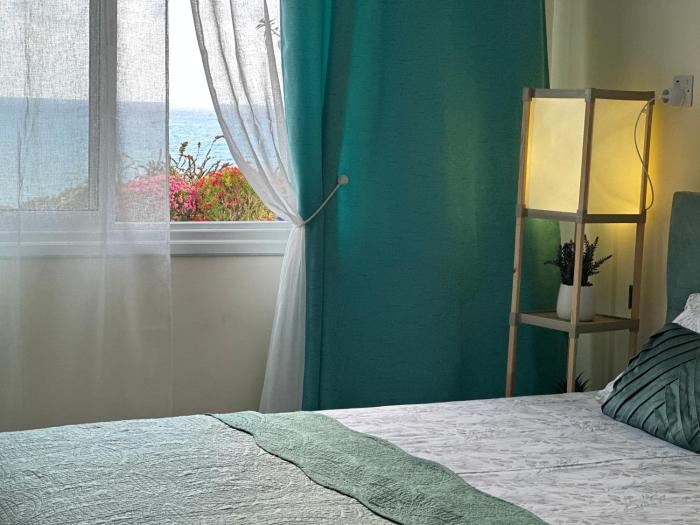 Sea View apartment in Coral Bay