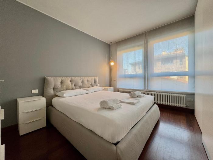 Modern Navigli Apartment