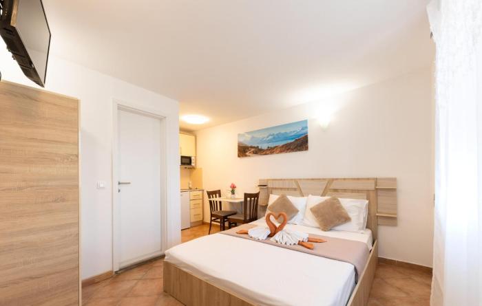 Cozy Apartment In Baska Voda With Wifi