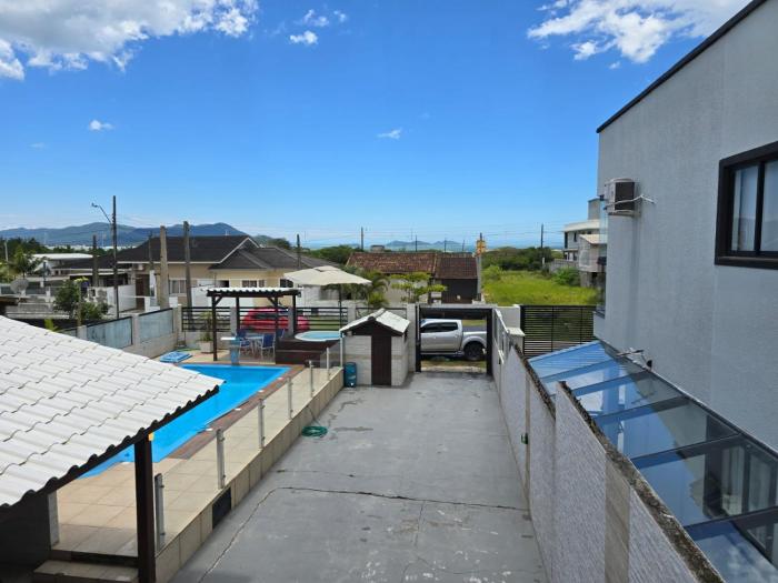 Casa na Enseada da Pinheira