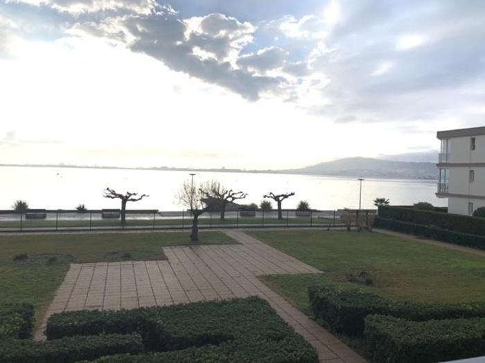 Appartement face à létang: animaux admis, proche Thermes - FR-1-503-76