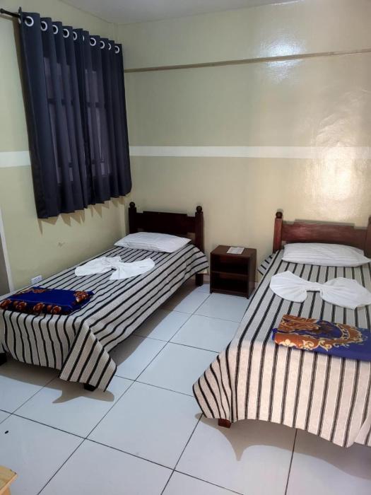 Pousada guarany acesso aos quartos apenas por escadas , visitas múltiplas e rotatividade de pessoas no quarto sao proibidas