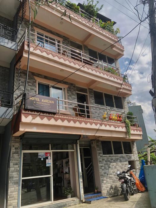 Hotel Aarjan And Restaurant
