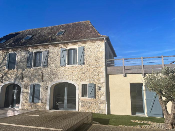 Bel appartement rénové en duplex dans le Béarn