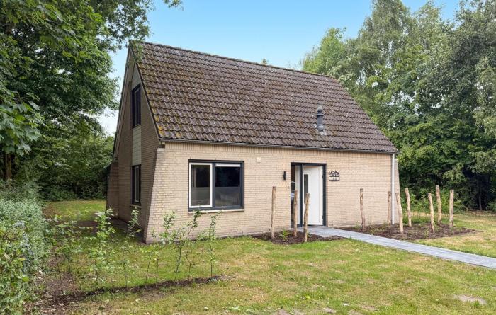 3 Bedroom Stunning Home In Hoeven