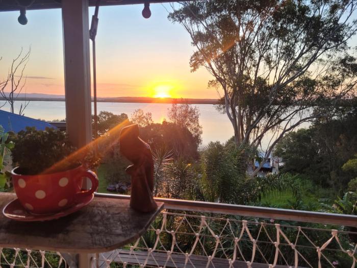 Camp in Style - Waterfront Guesthouse