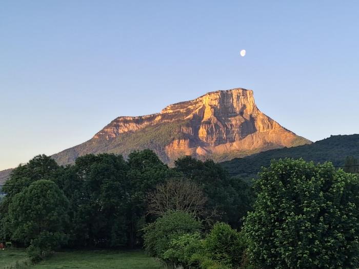 charmant T3 vue montagne